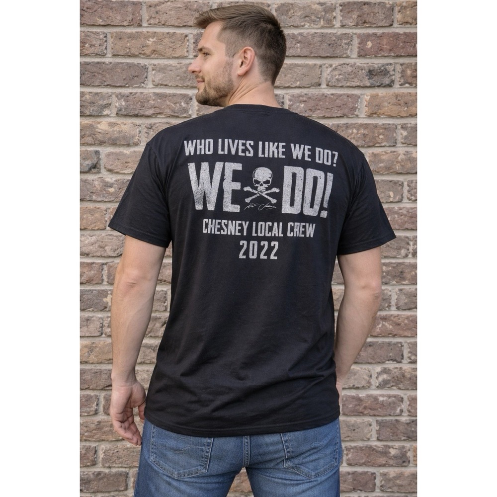 Kenny Chesney Local Crew T-shirt Size XL Who Lives Like We Do Tour 2022 New